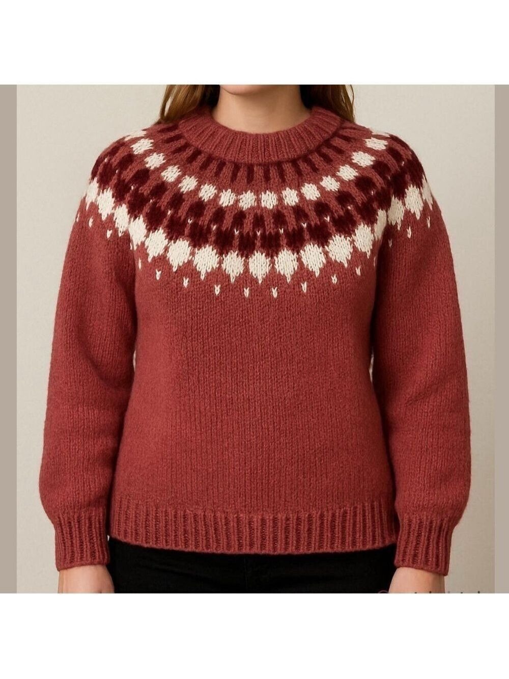HANDKNIT fisherman fair isle sweater crew neck long sleeves raspberry medium